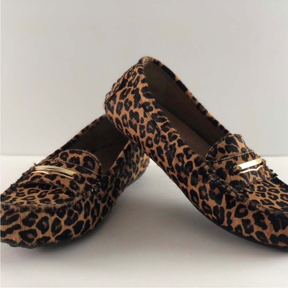 Vionic Leopard Print Driving Flats With Gold Acce… - image 3